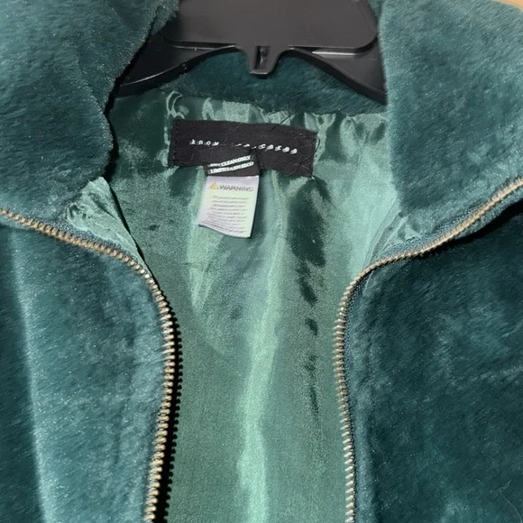 NEVER WORN FUR JACKET FOR WOMEN - Picture 4 of 5